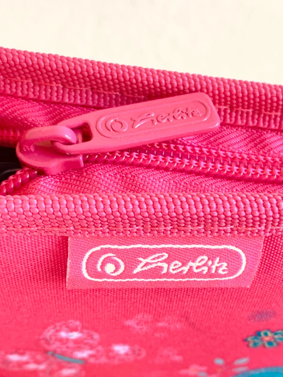 Estojo de lápis rosa, borboletas flores Hertlitz com abas – photo 4